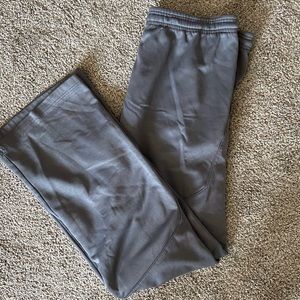 Men’s under armour sweats